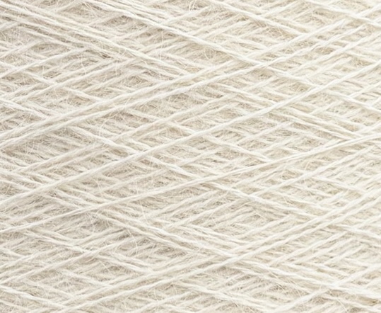 The Royal Collection Suri Nm 2/16000 – Filato in alpaca suri col. Perla naturale